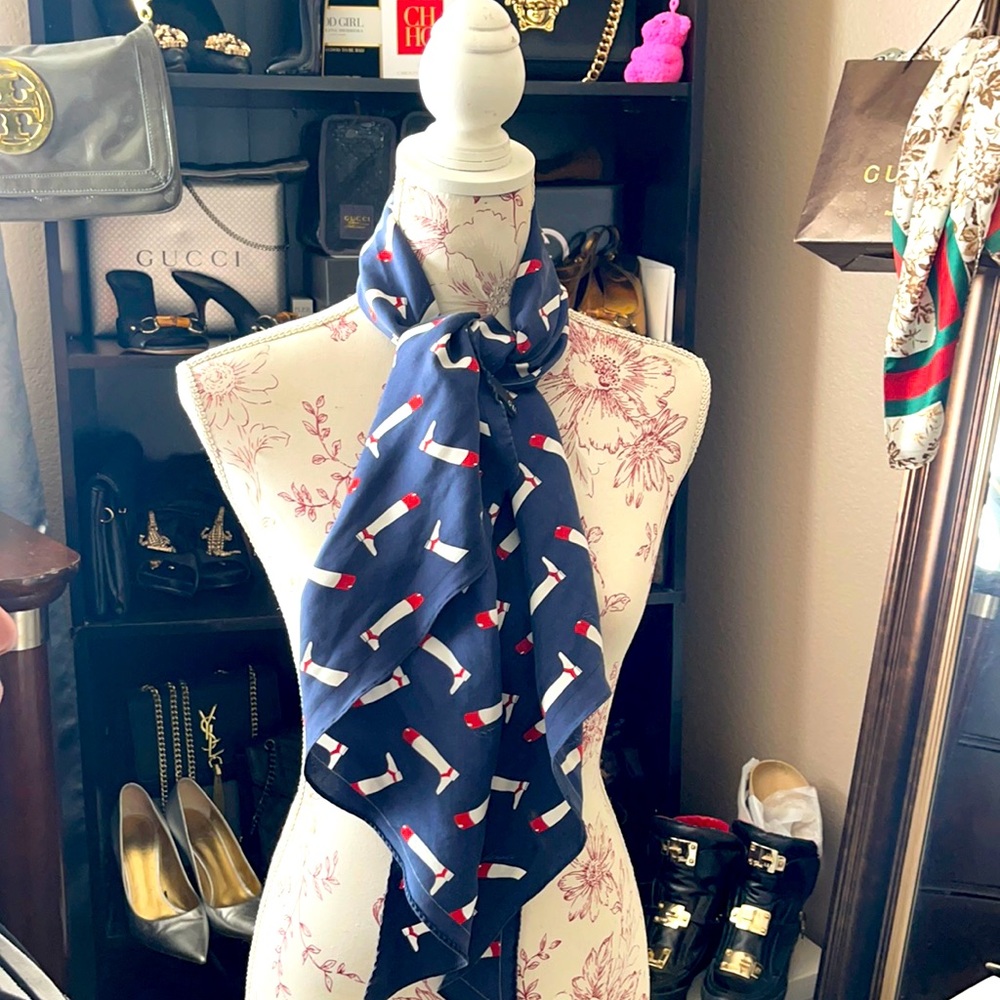 Authentic Gucci Scarf.